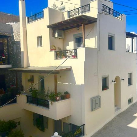 Independent AGAPITOS APART , 2BDRM, private patio Naxos City Buitenkant foto