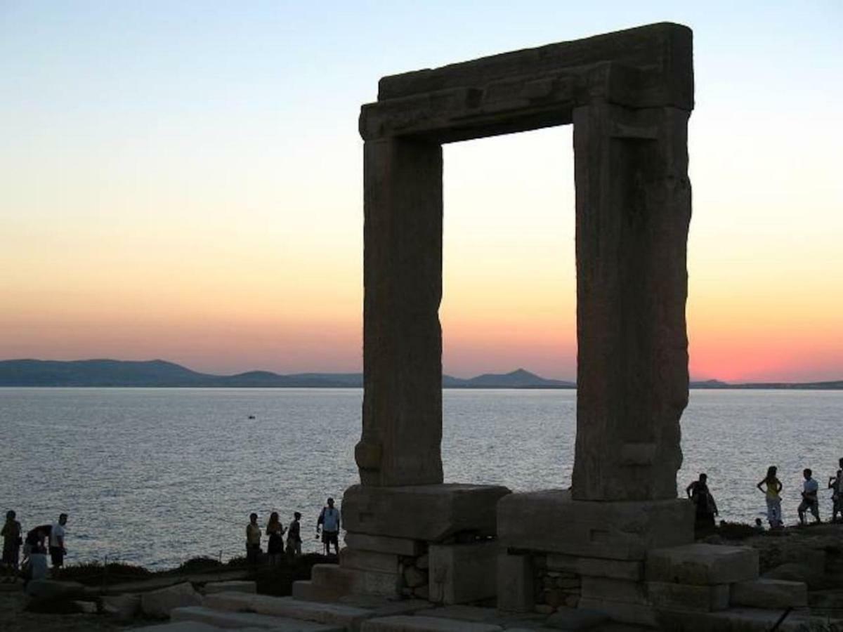 Independent AGAPITOS APART , 2BDRM, private patio Naxos City Buitenkant foto